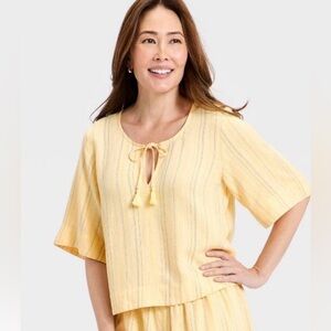 Universal Thread Yellow Striped Bell V-Neck Tassel Tunic
